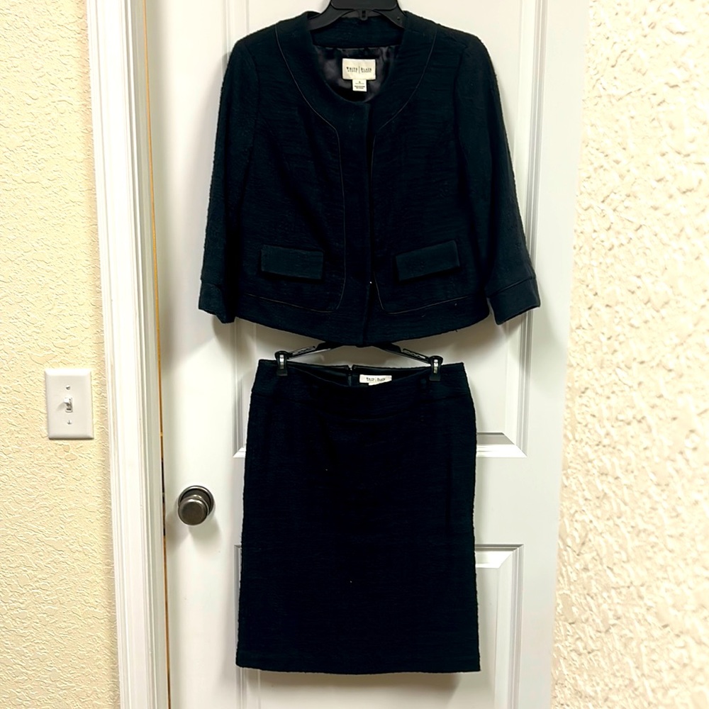 Suit: Jacket and skirt
